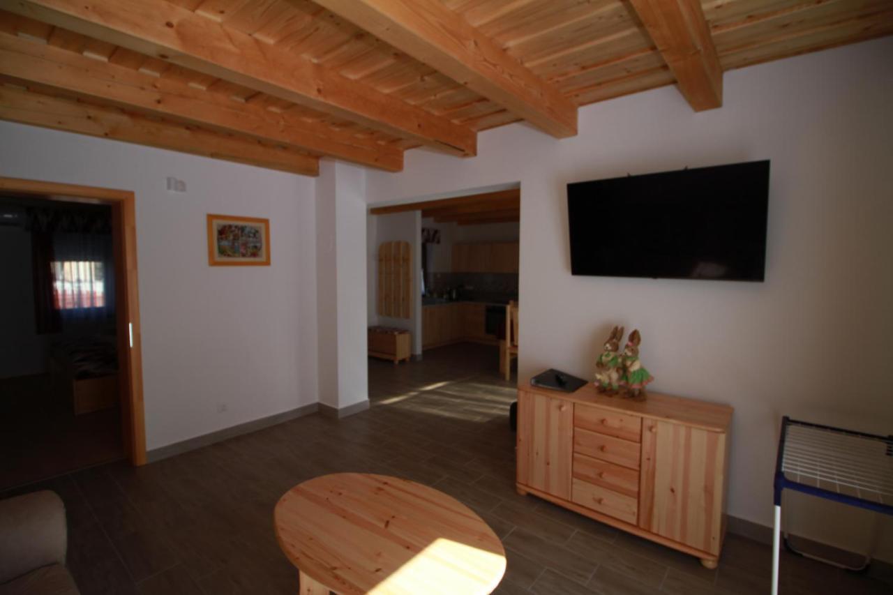 Boni Apartmanok Hegyko Exterior photo
