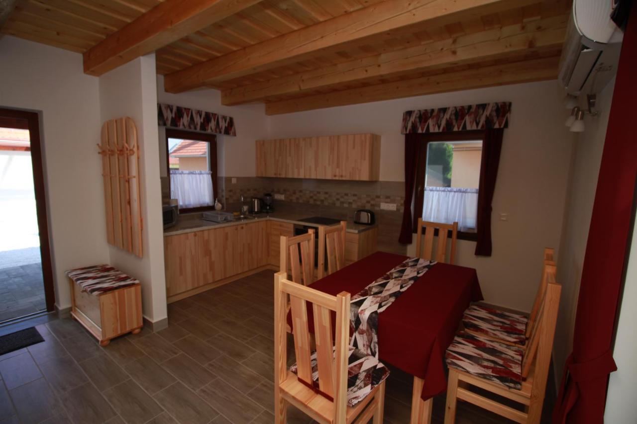 Boni Apartmanok Hegyko Exterior photo